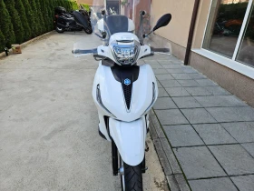 Piaggio Beverly 400ie HPE, ABS-ASR, 03.2022г., снимка 8