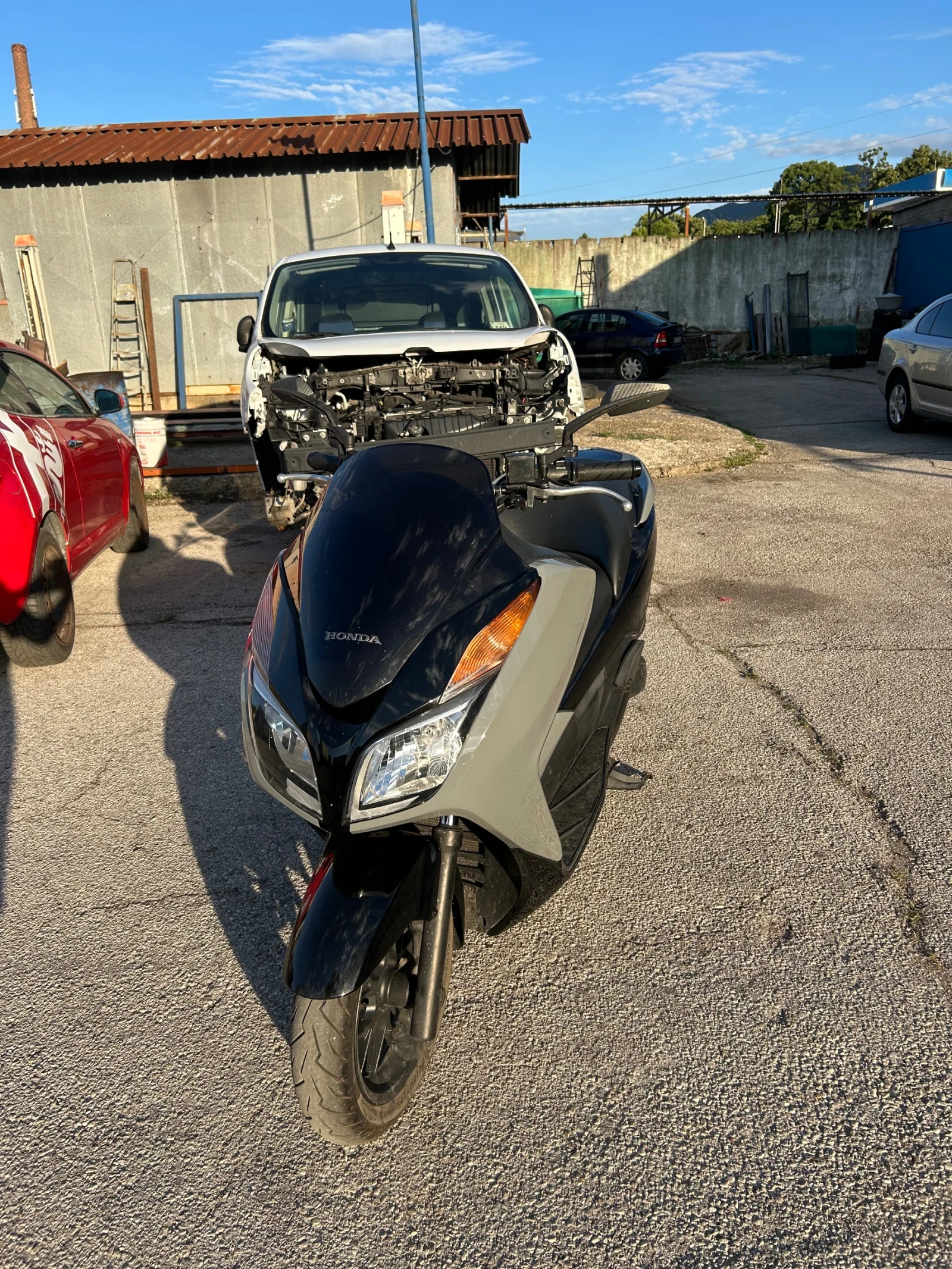 Honda Forza 300, снимка 2 - Мотоциклети и мототехника - 55267406