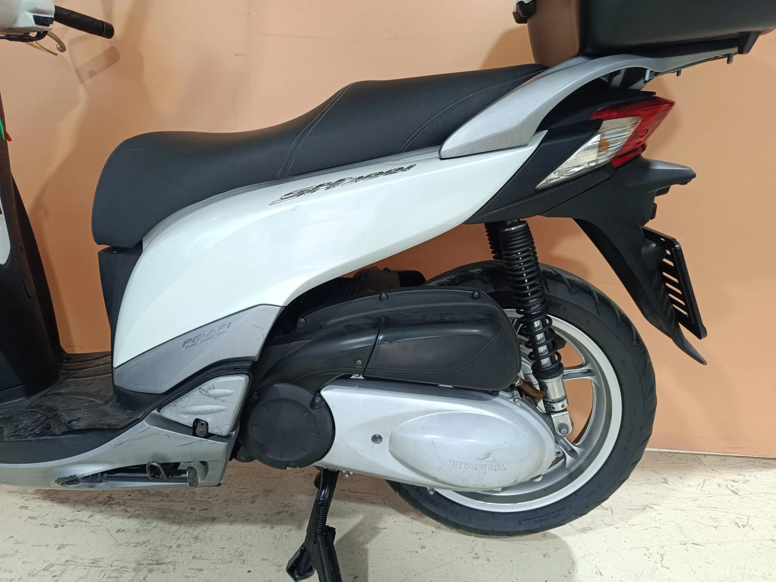 Honda Sh 300  ABS, снимка 12 - Мотоциклети и мототехника - 55989141