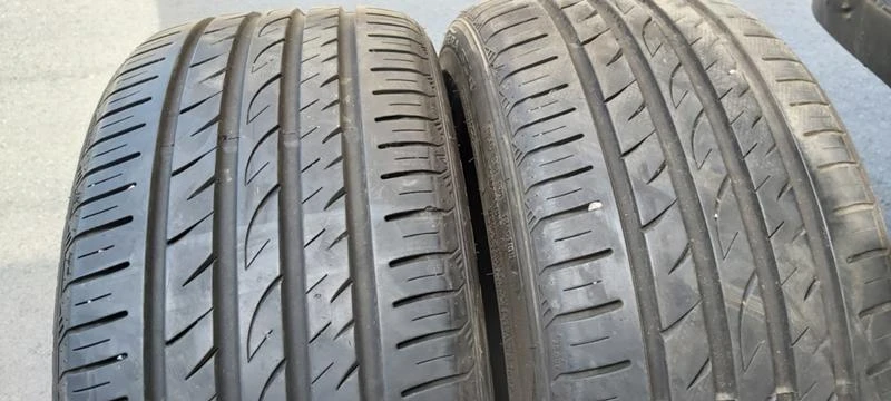 Гуми Летни 235/40R18, снимка 1 - Гуми и джанти - 29864613