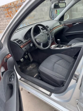 Mercedes-Benz E 200 Kompressor, снимка 9