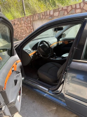 Mercedes-Benz E 220, снимка 4
