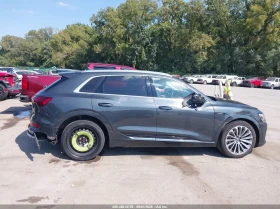 Audi E-Tron Premium Plus, снимка 13