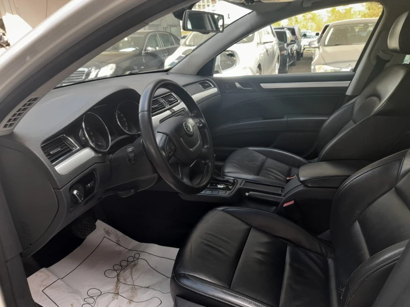 Skoda Superb 2.0TDI-DSG-NAVI, снимка 9 - Автомобили и джипове - 47548690