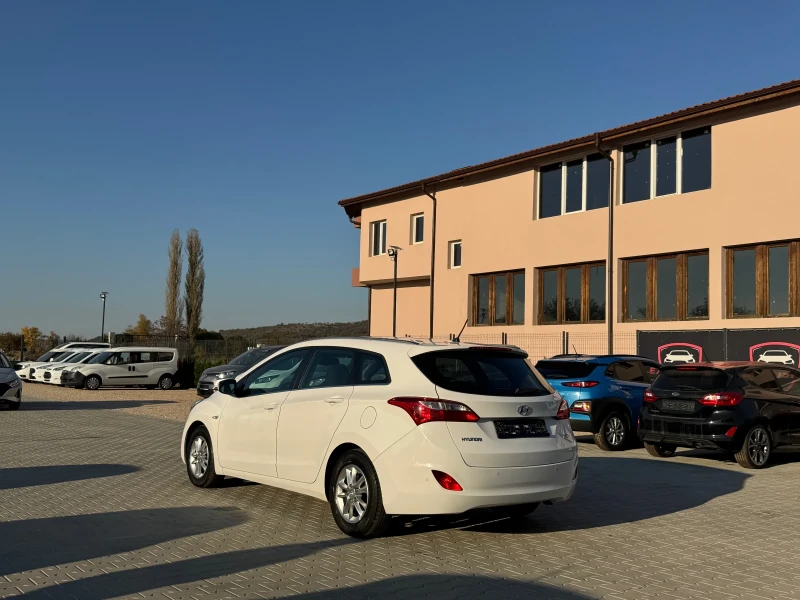 Hyundai I30 1.6CRDI SERVIZ TOP, снимка 3 - Автомобили и джипове - 47791304