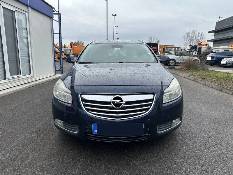 Opel Insignia, снимка 2 - Автомобили и джипове - 48364763