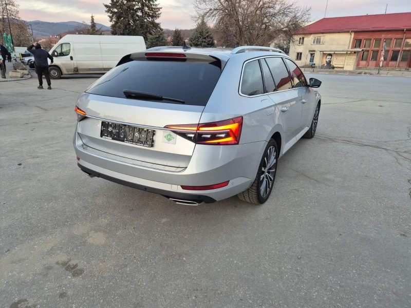 Skoda Superb 4Х4 ! Газ !, снимка 3 - Автомобили и джипове - 49091934