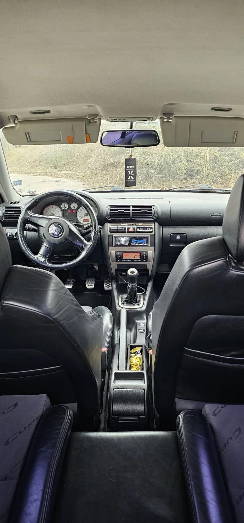 Seat Leon, снимка 13 - Автомобили и джипове - 51549669