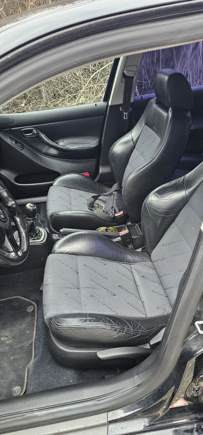 Seat Leon, снимка 12 - Автомобили и джипове - 51549669