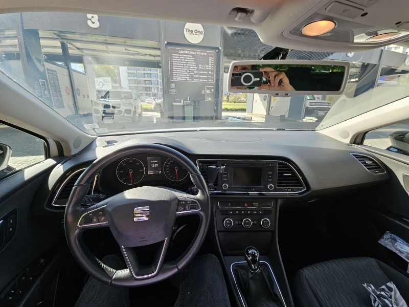 Seat Leon 1.6 tdi style , снимка 11 - Автомобили и джипове - 52426988