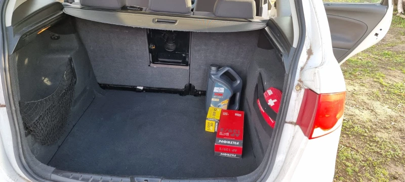 Seat Altea XL, снимка 4 - Автомобили и джипове - 52391212