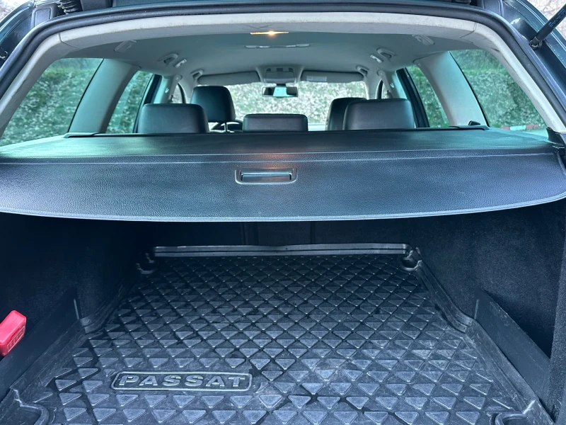 VW Passat 2.0TDI HIGHLINE КОМЪНРЕАЛ, снимка 12 - Автомобили и джипове - 52885213