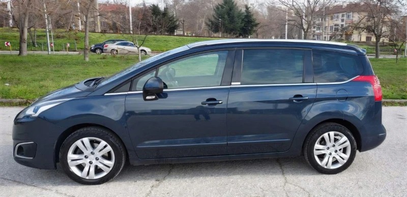 Peugeot 5008 1.6 turbo, снимка 5 - Автомобили и джипове - 53007566