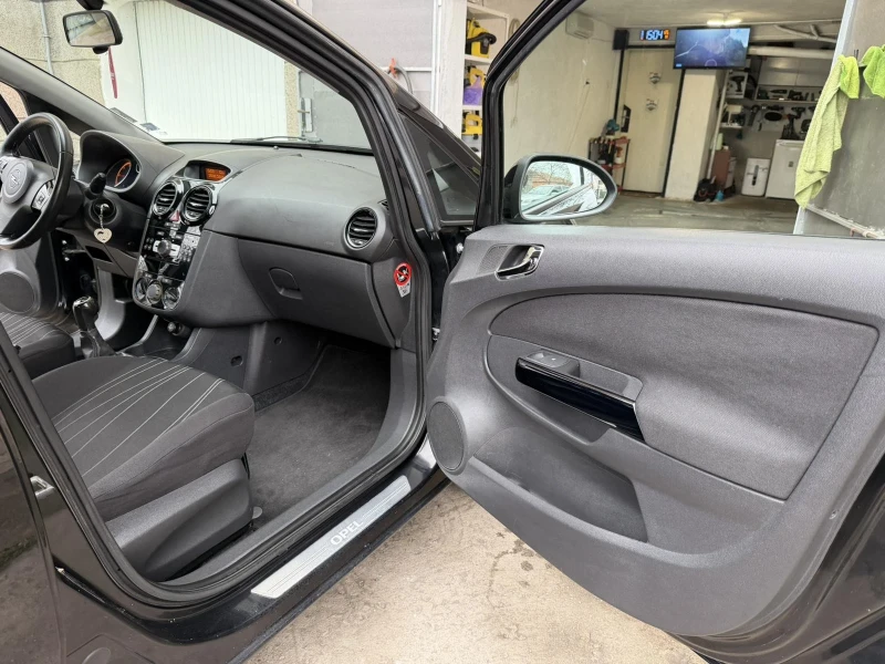 Opel Corsa, снимка 11 - Автомобили и джипове - 53221967
