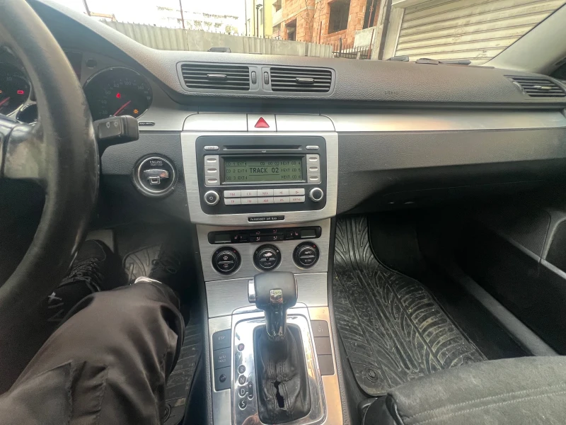 VW Passat B6, снимка 8 - Автомобили и джипове - 53498129