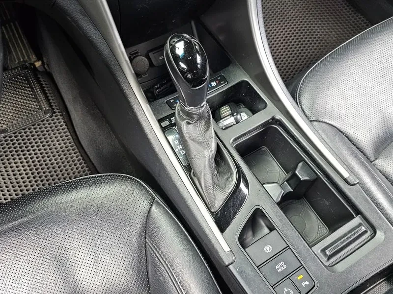 Hyundai Sonata The Brilliant Cvvl Premium, снимка 9 - Автомобили и джипове - 55935435