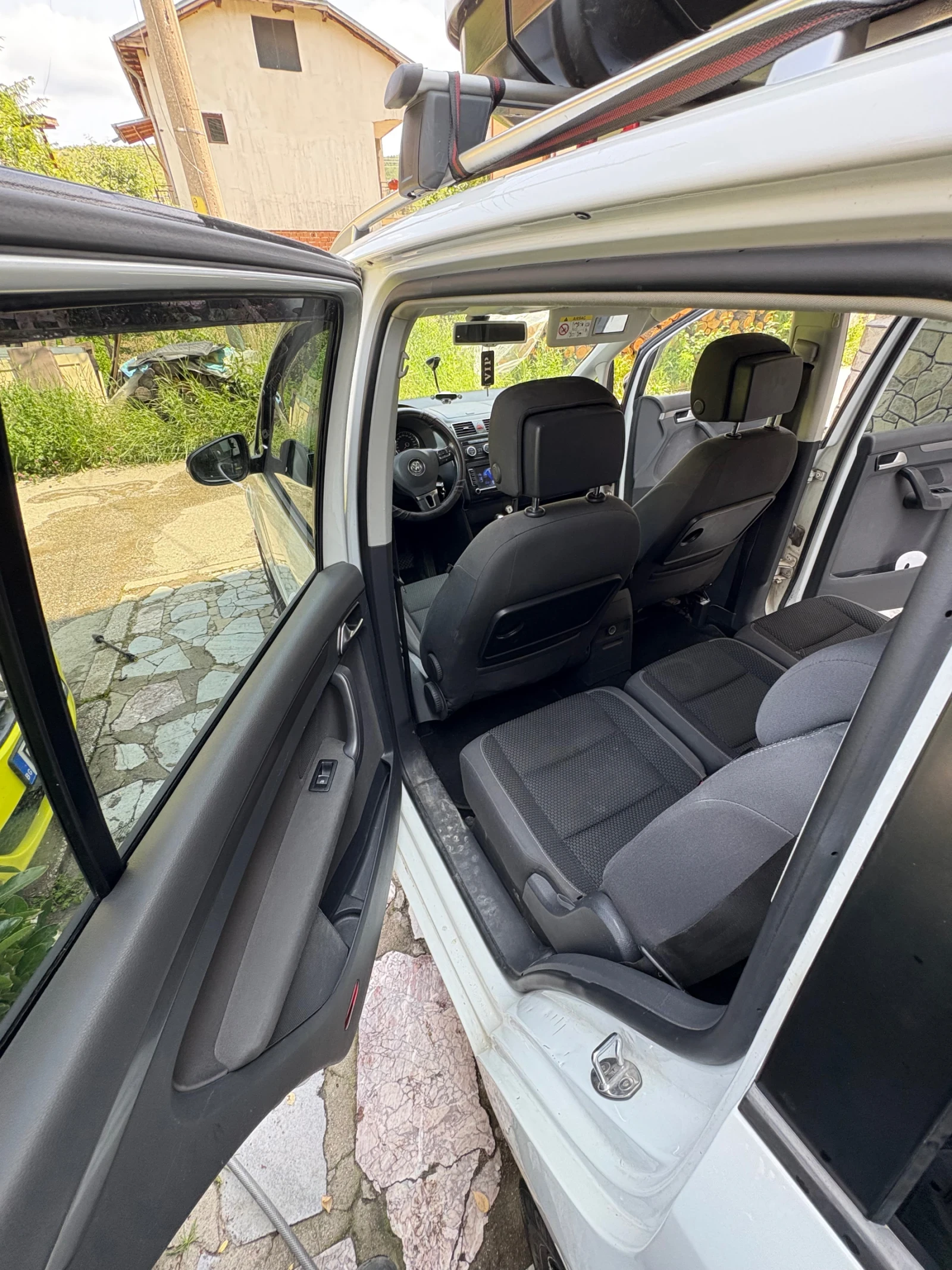 VW Touran 6+ 1 - изображение 10