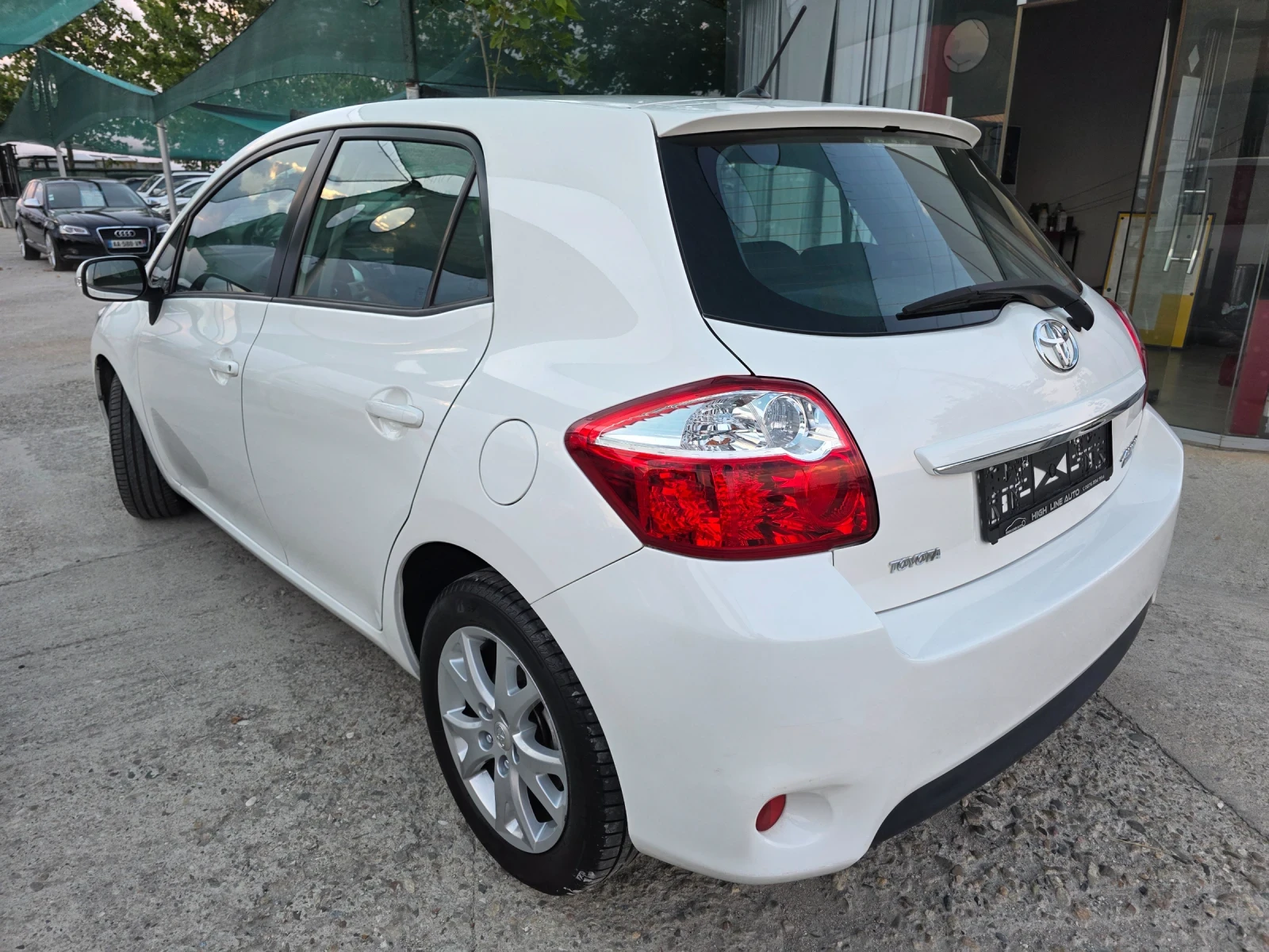 Toyota Auris 1.6 VVTI FaceLift Navi Evro 5 - изображение 2