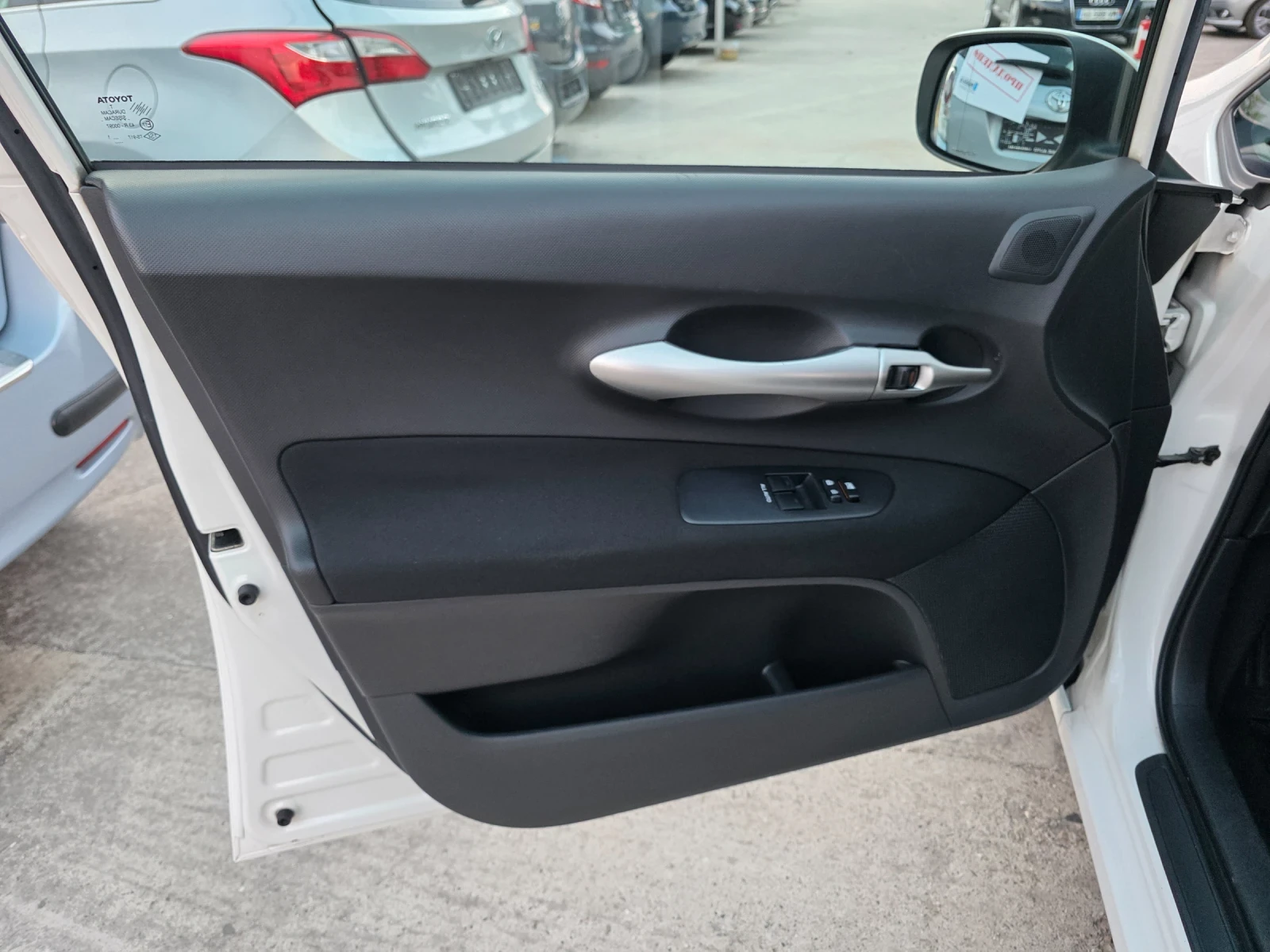 Toyota Auris 1.6 VVTI FaceLift Navi Evro 5 - изображение 5