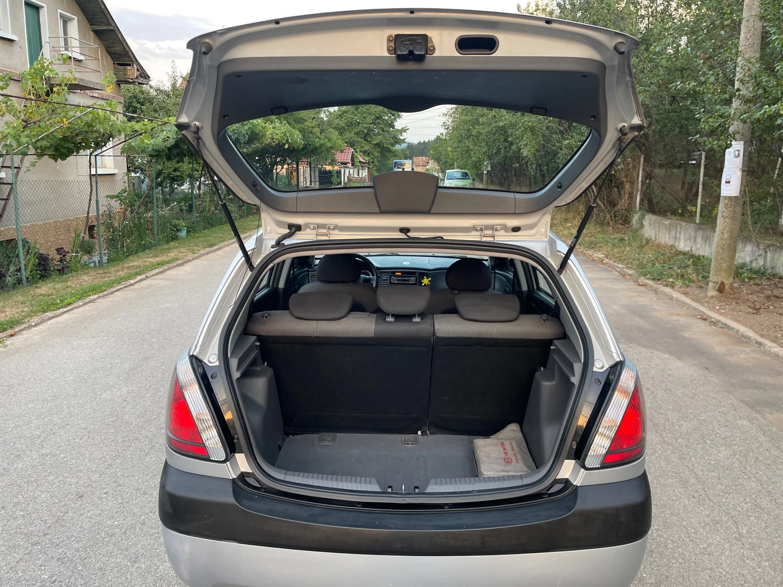 Kia Rio 1.4 I - изображение 10