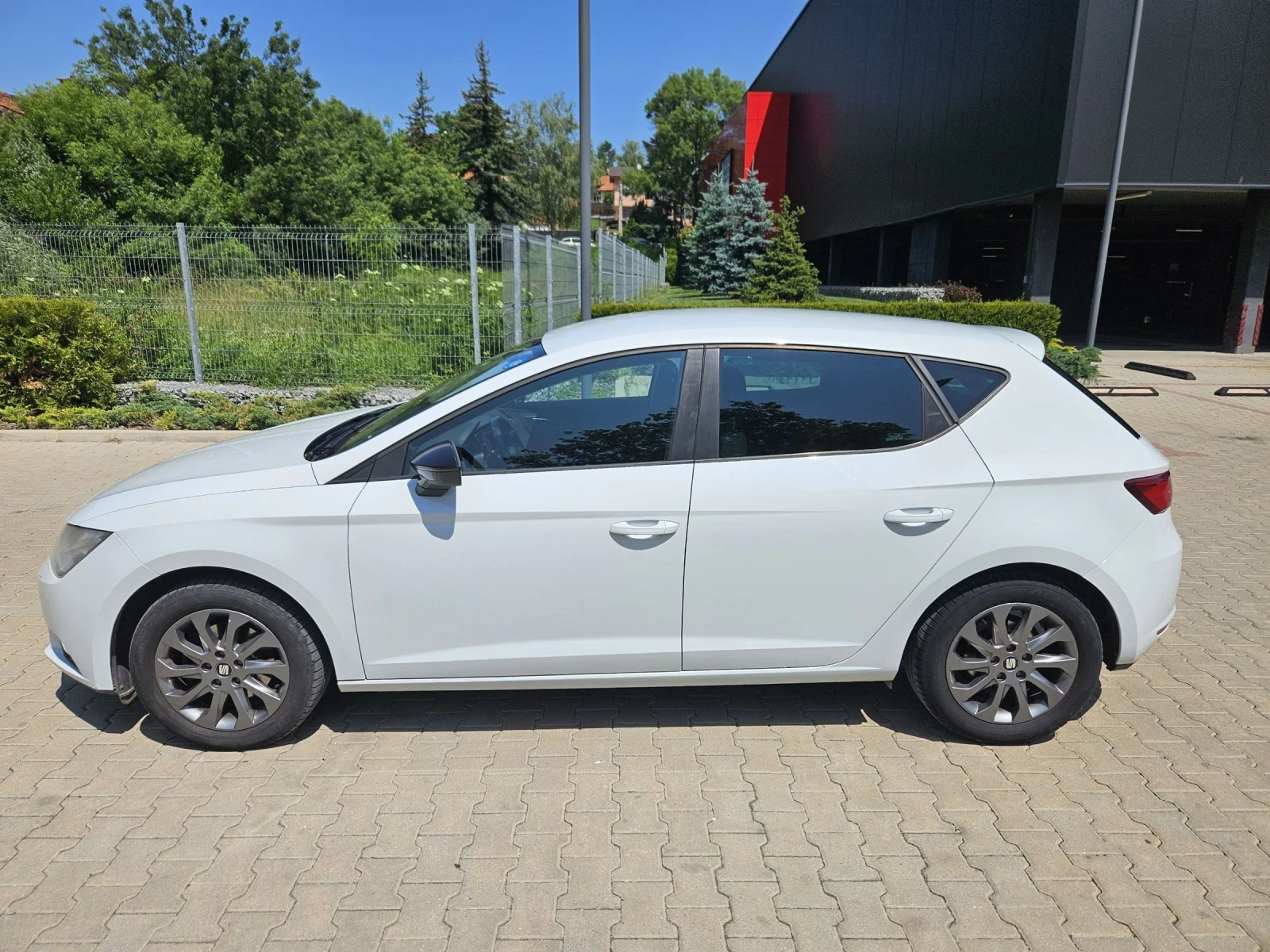 Seat Leon 1.6 tdi Style - изображение 6