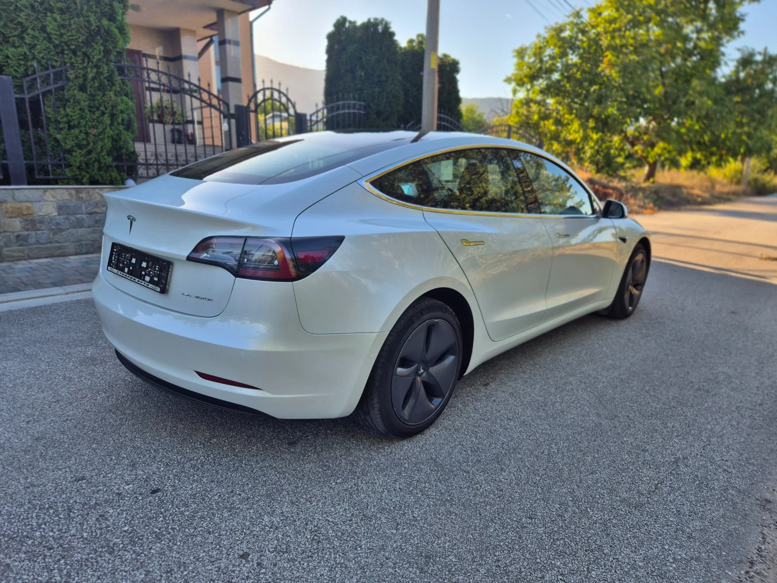 Tesla Model 3 20г/114хил км/long Range/Dual Motor  - изображение 4