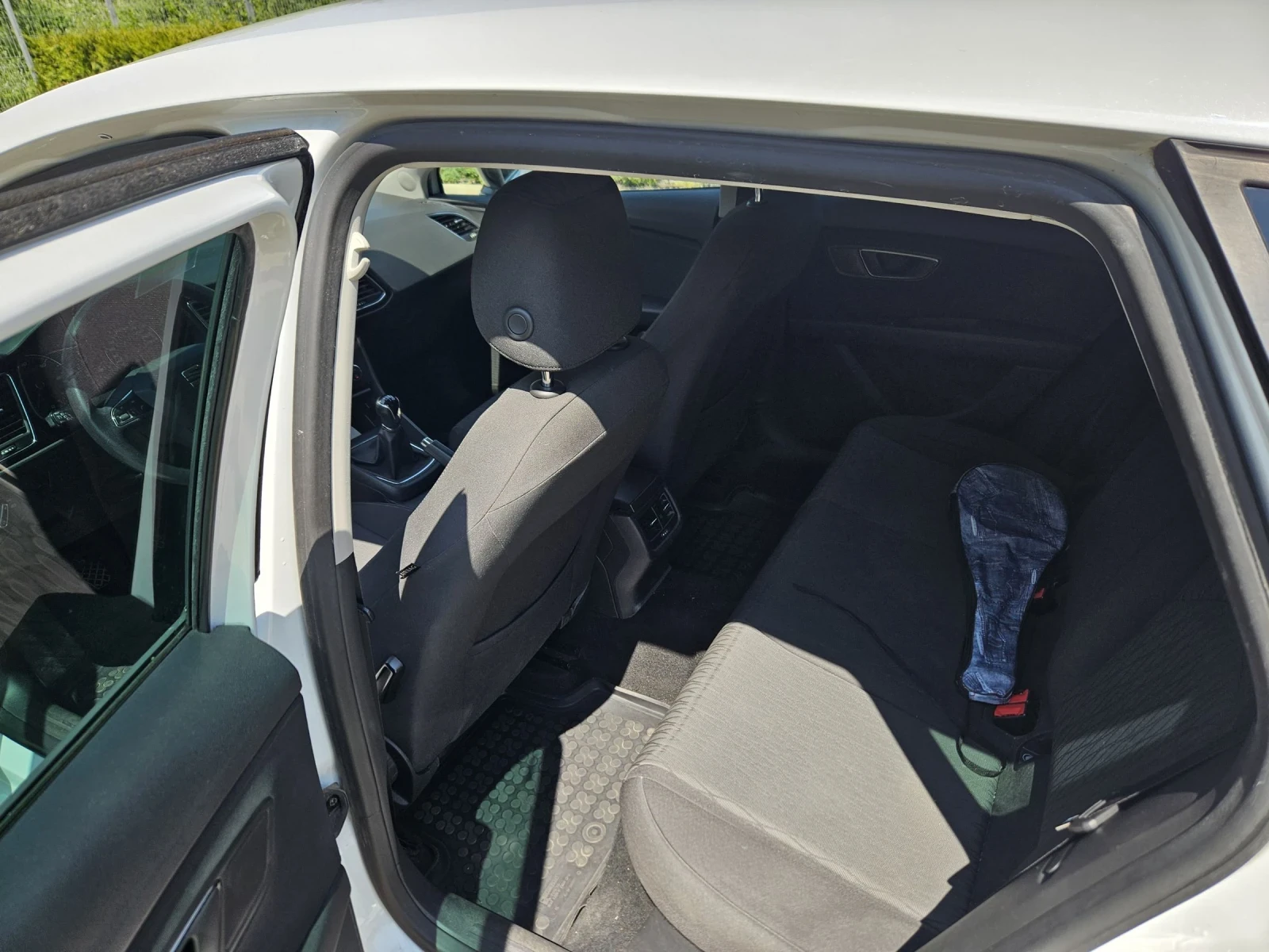 Seat Leon 1.6 tdi style  - изображение 10