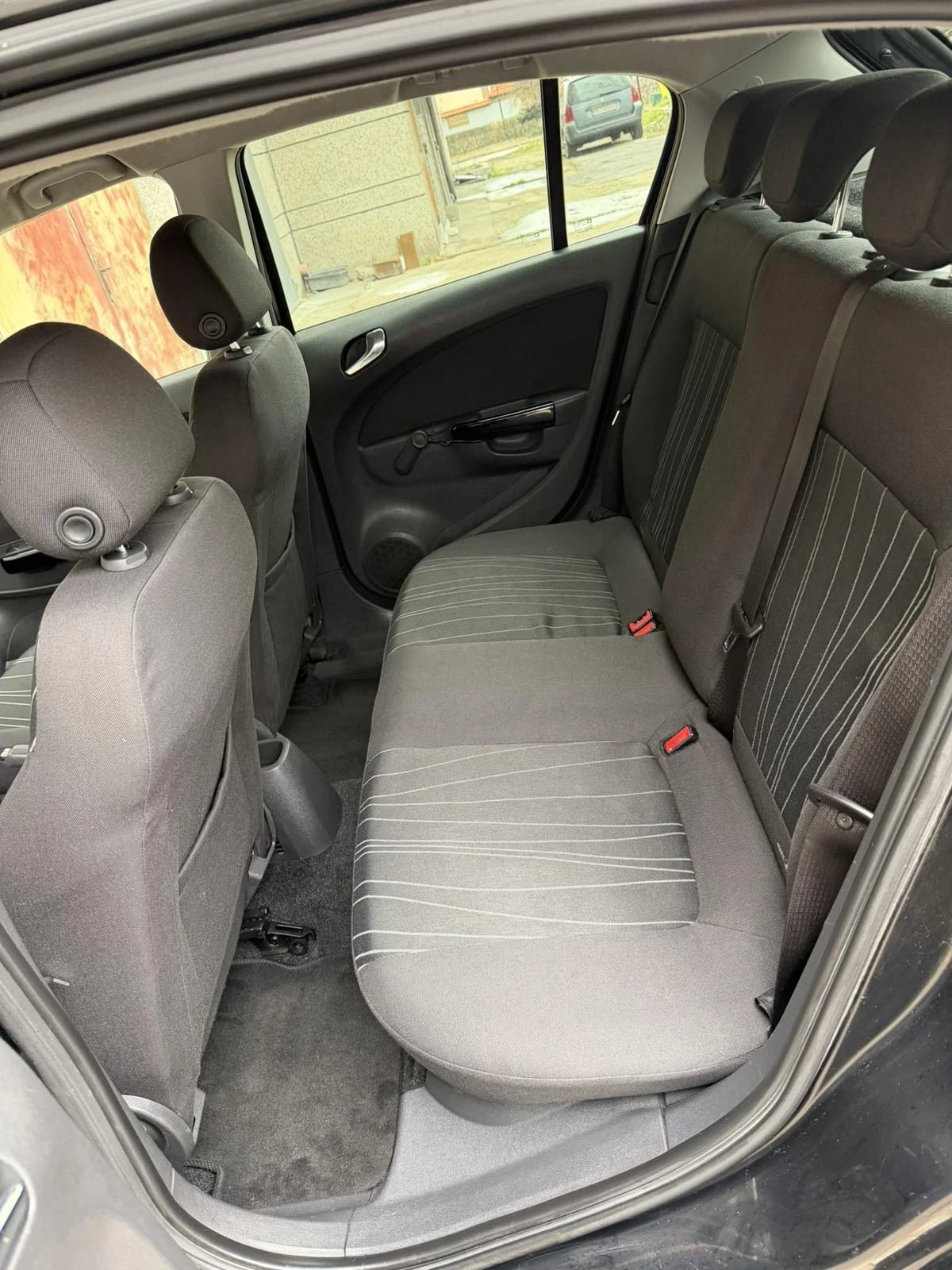 Opel Corsa  - изображение 9