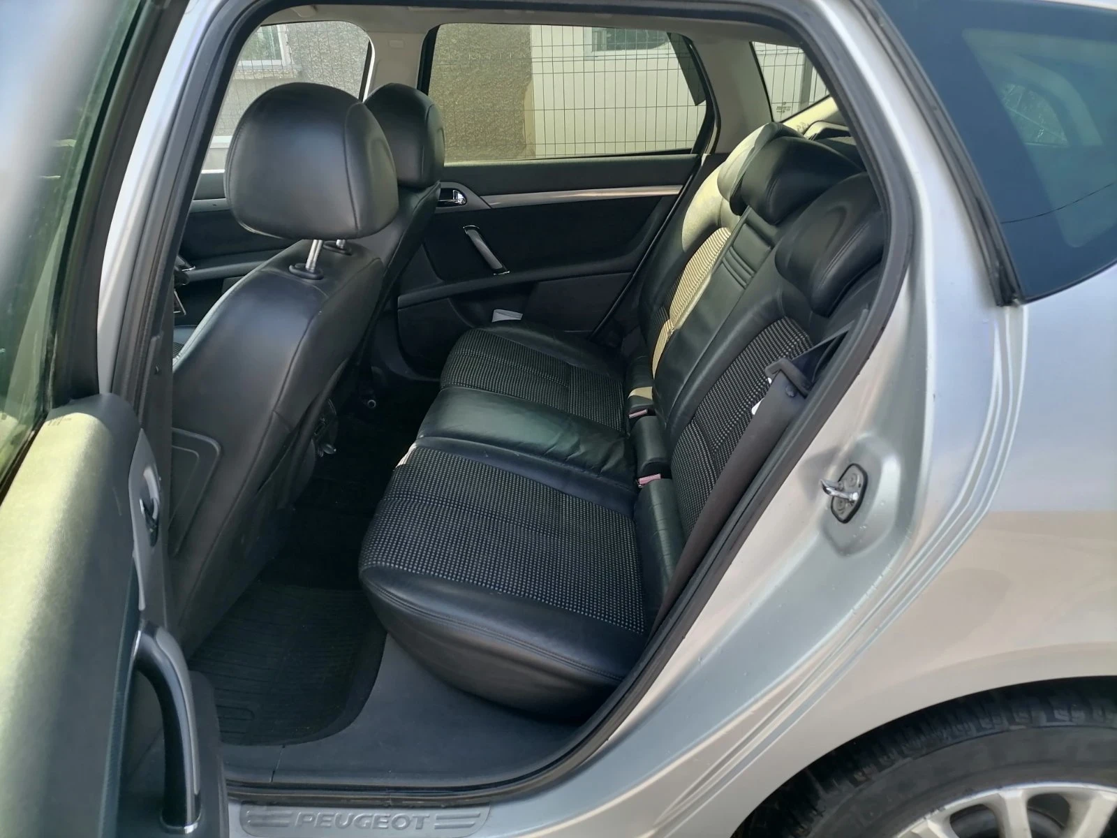 Peugeot 407 2.0HDI 136кс., снимка 15 - Автомобили и джипове - 53568513