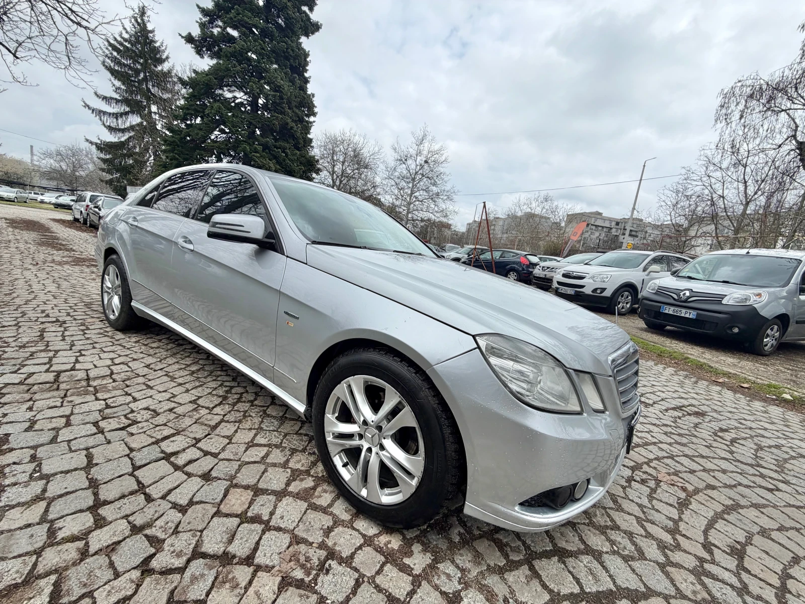 Mercedes-Benz E 220 ШОК* ЦЕНА* 2.2CDI* КОЖА* NAVI* , снимка 3 - Автомобили и джипове - 53894060