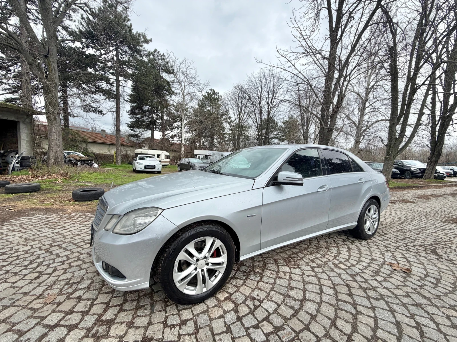 Mercedes-Benz E 220 ШОК* ЦЕНА* 2.2CDI* КОЖА* NAVI* , снимка 5 - Автомобили и джипове - 53894060