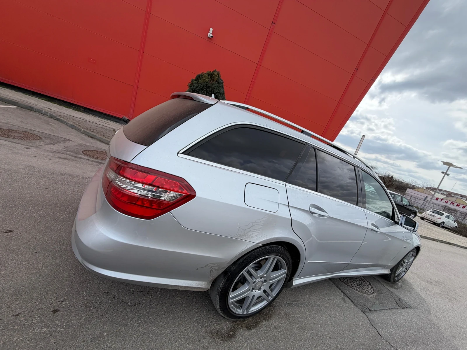 Mercedes-Benz E 350 AMG* LED* ПАНОРАМА, снимка 5 - Автомобили и джипове - 53894060