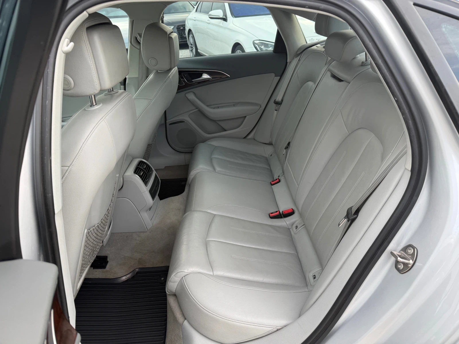 Audi A6 S6 Pack* 2015г* Топ Състояние* 174.000КМ* НОВ* , снимка 9 - Автомобили и джипове - 54083620