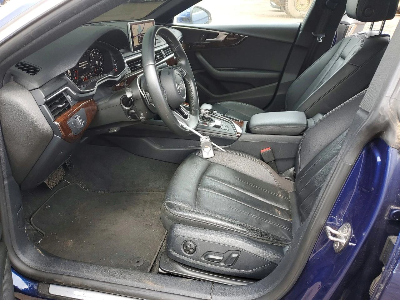 Audi A5 2.0l Premium Plus, снимка 7 - Автомобили и джипове - 54194087