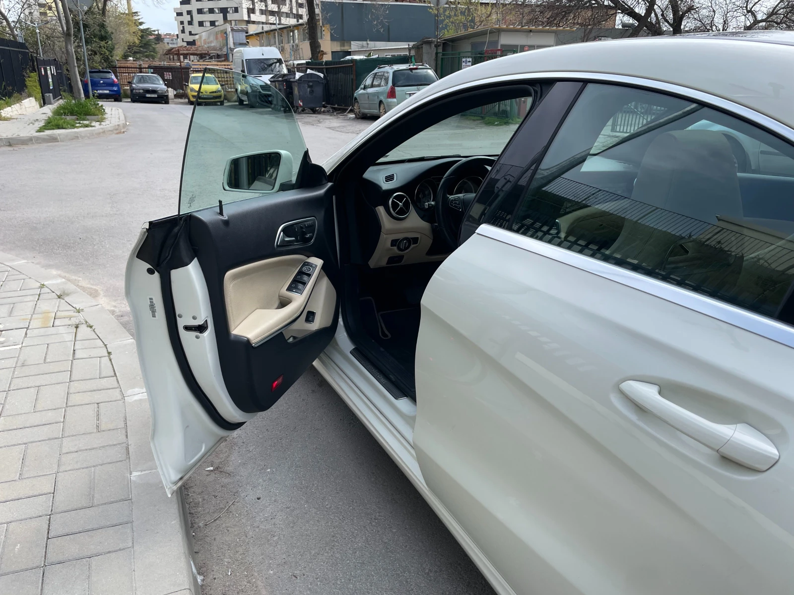 Mercedes-Benz CLA 250 4 MATIC 211 к.с., снимка 7 - Автомобили и джипове - 54218767