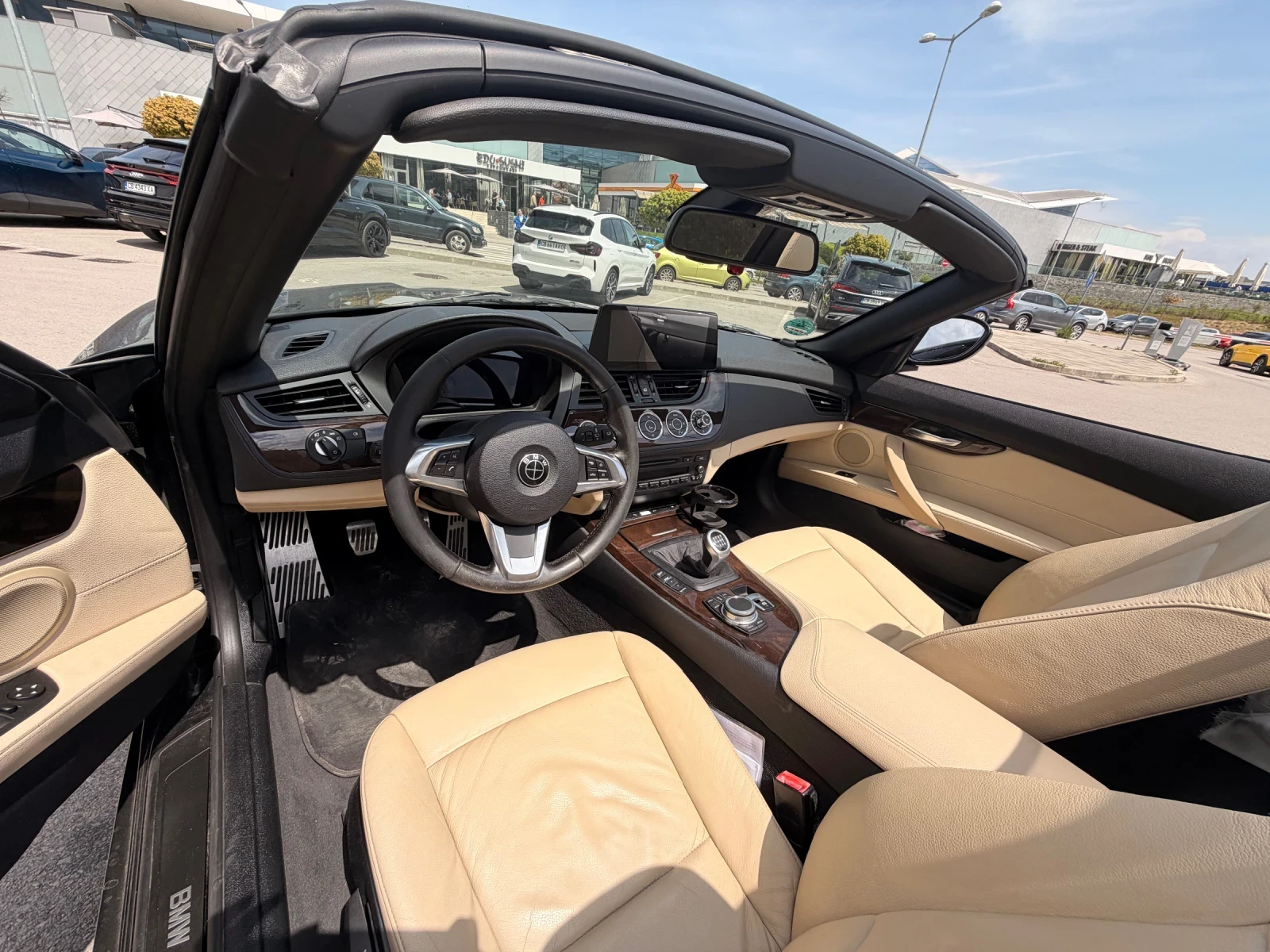 BMW Z4 Перфектна, снимка 9 - Автомобили и джипове - 54565565