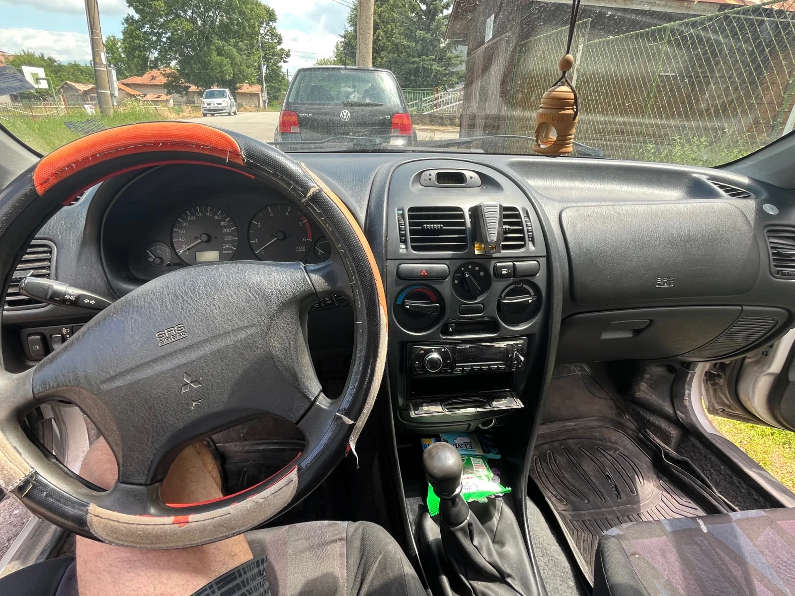 Mitsubishi Carisma, снимка 3 - Автомобили и джипове - 54957713