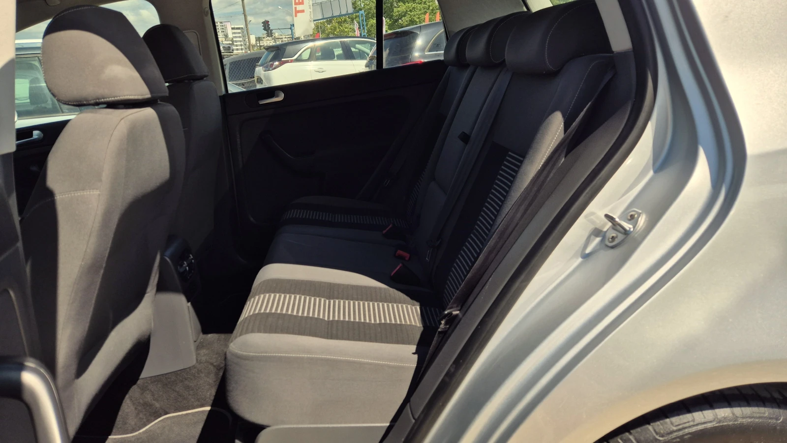 VW Golf Plus РЕАЛНИ КМ. !!!!!, снимка 9 - Автомобили и джипове - 54971061