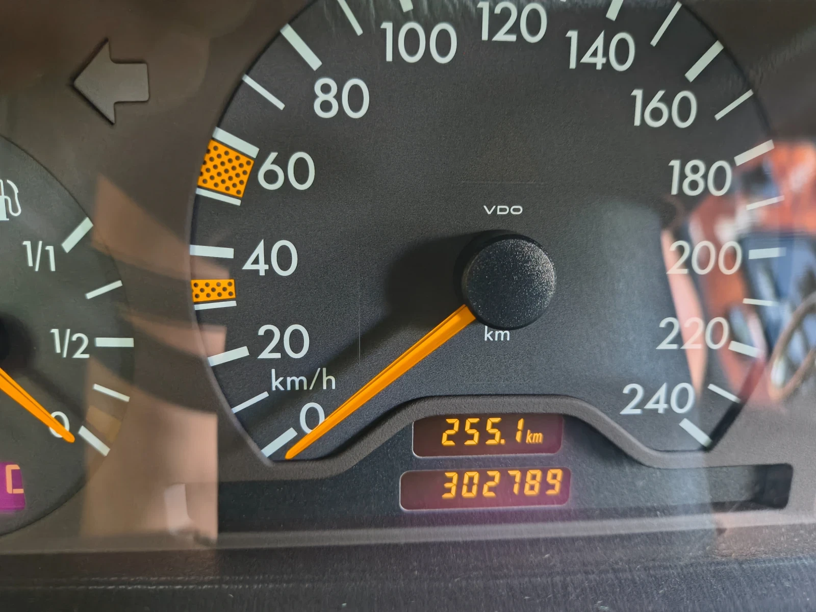 Mercedes-Benz C 180, снимка 11 - Автомобили и джипове - 55012242