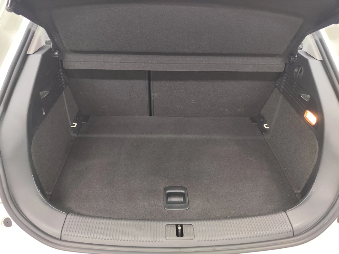 Audi A1 1.6, ЕДИНСТВЕН СОБСТВЕНИК, ГАРАЖНА, ОТ ФРАНЦИЯ, снимка 7 - Автомобили и джипове - 55226664