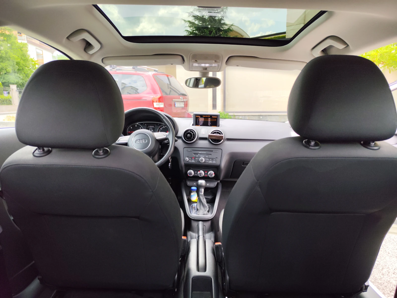 Audi A1 1.6, ЕДИНСТВЕН СОБСТВЕНИК, ГАРАЖНА, ОТ ФРАНЦИЯ, снимка 14 - Автомобили и джипове - 55226664