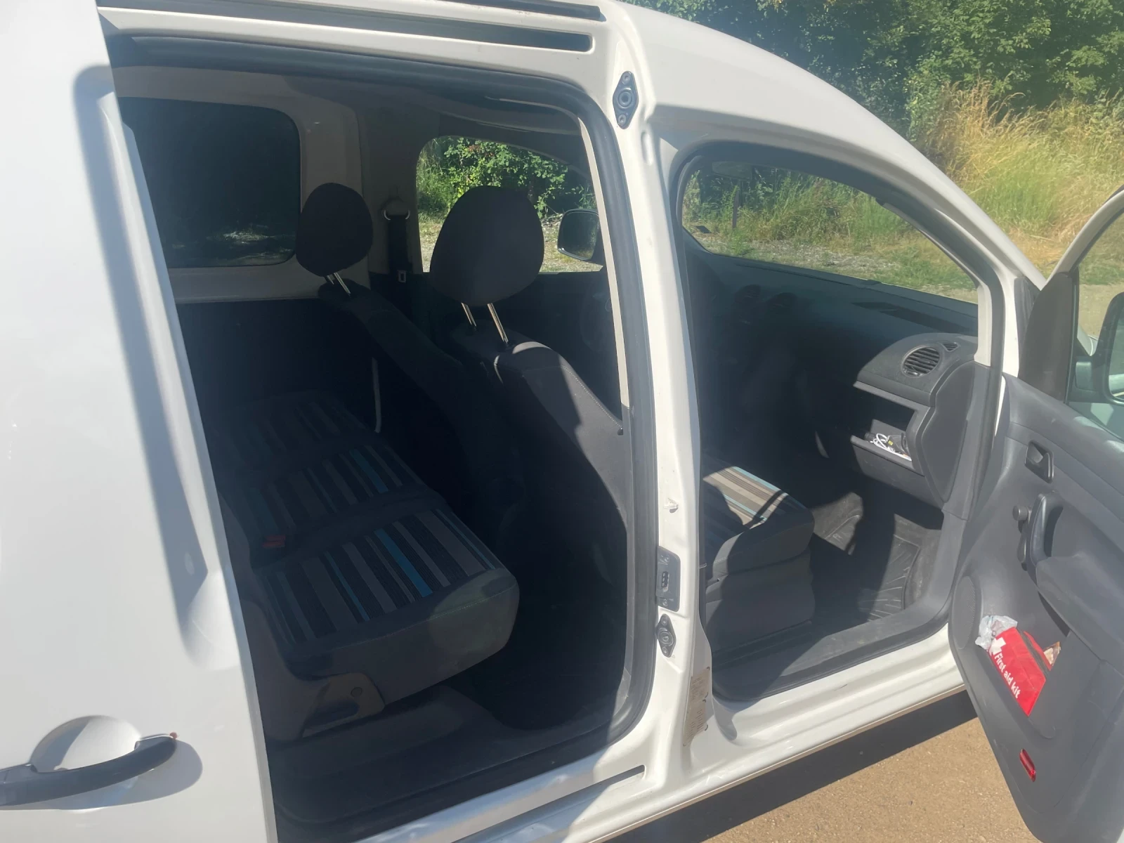 VW Caddy, снимка 6 - Автомобили и джипове - 55156540