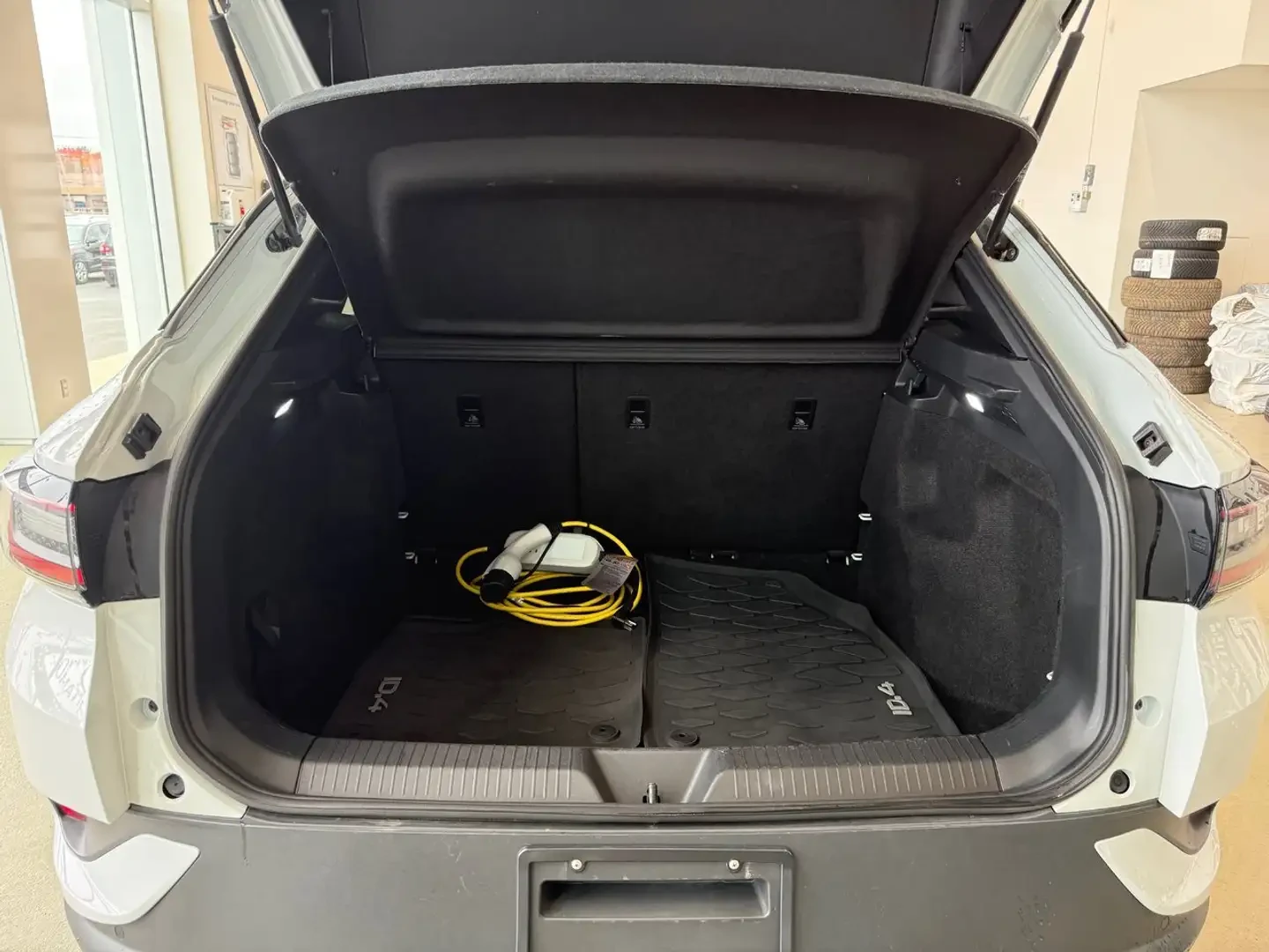 VW ID.4 PRO AWD/FULL/360CAM, снимка 15 - Автомобили и джипове - 55223538
