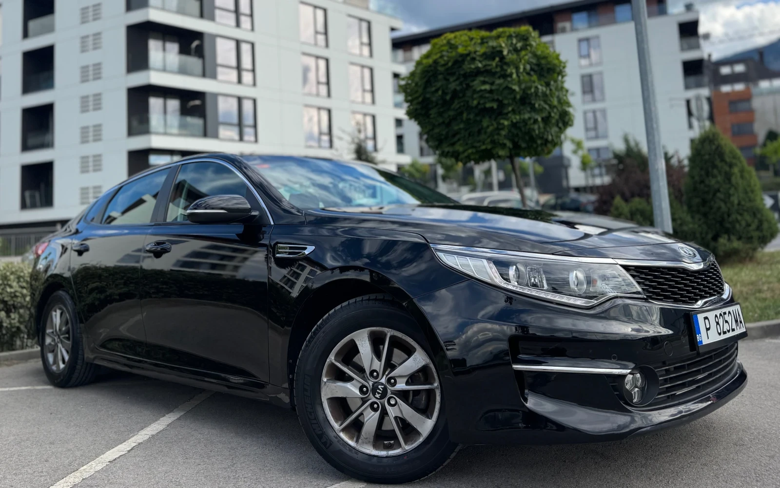 Kia Optima 1.7* Full Led, снимка 3 - Автомобили и джипове - 55291945