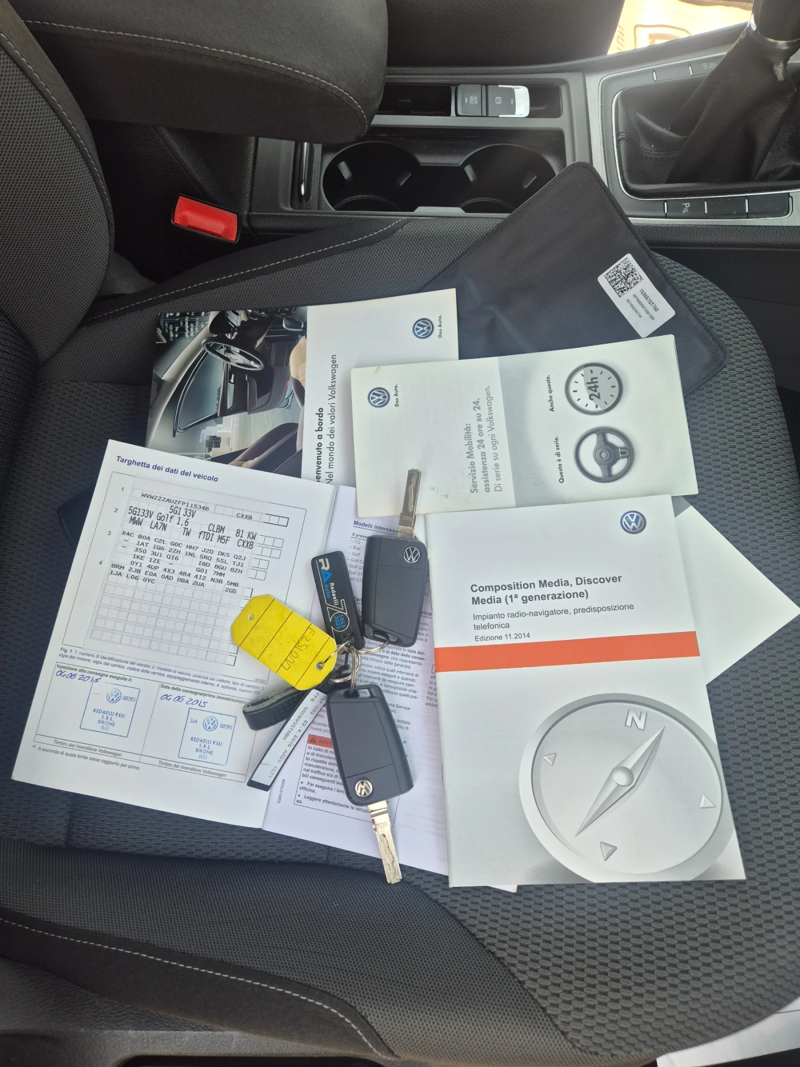 VW Golf VII - 110к.с. ТОП състояние, снимка 12 - Автомобили и джипове - 55324438