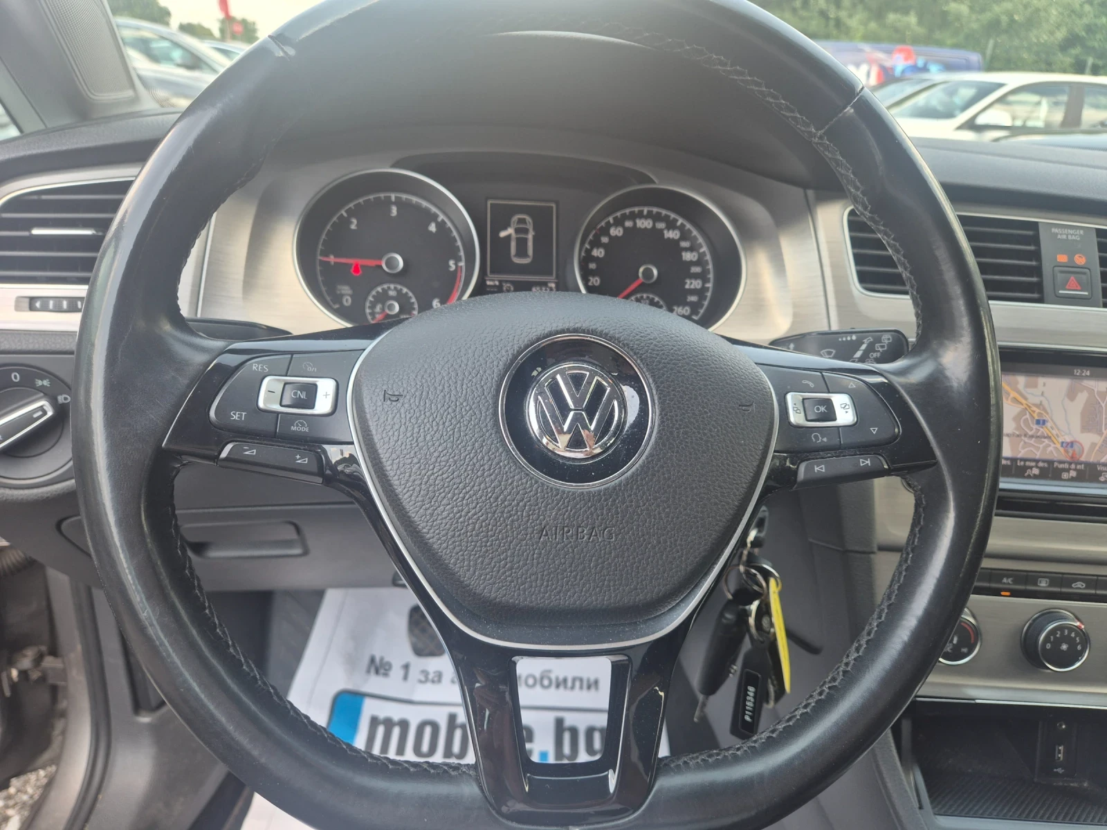 VW Golf VII - 110к.с. ТОП състояние, снимка 6 - Автомобили и джипове - 55324438