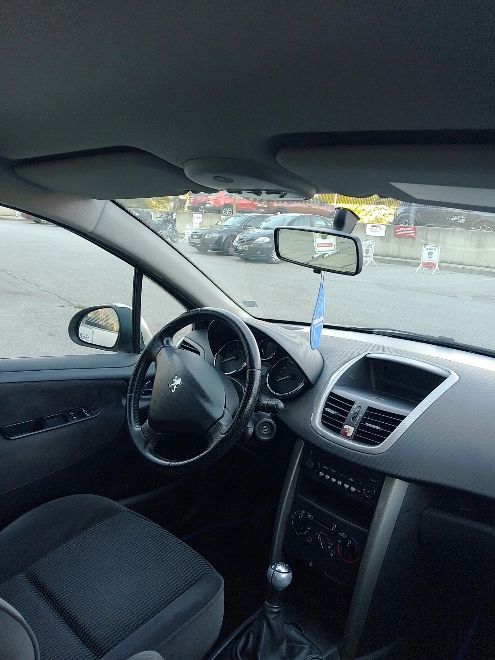 Peugeot 207 1.4 бензин/газ, снимка 5 - Автомобили и джипове - 55401168