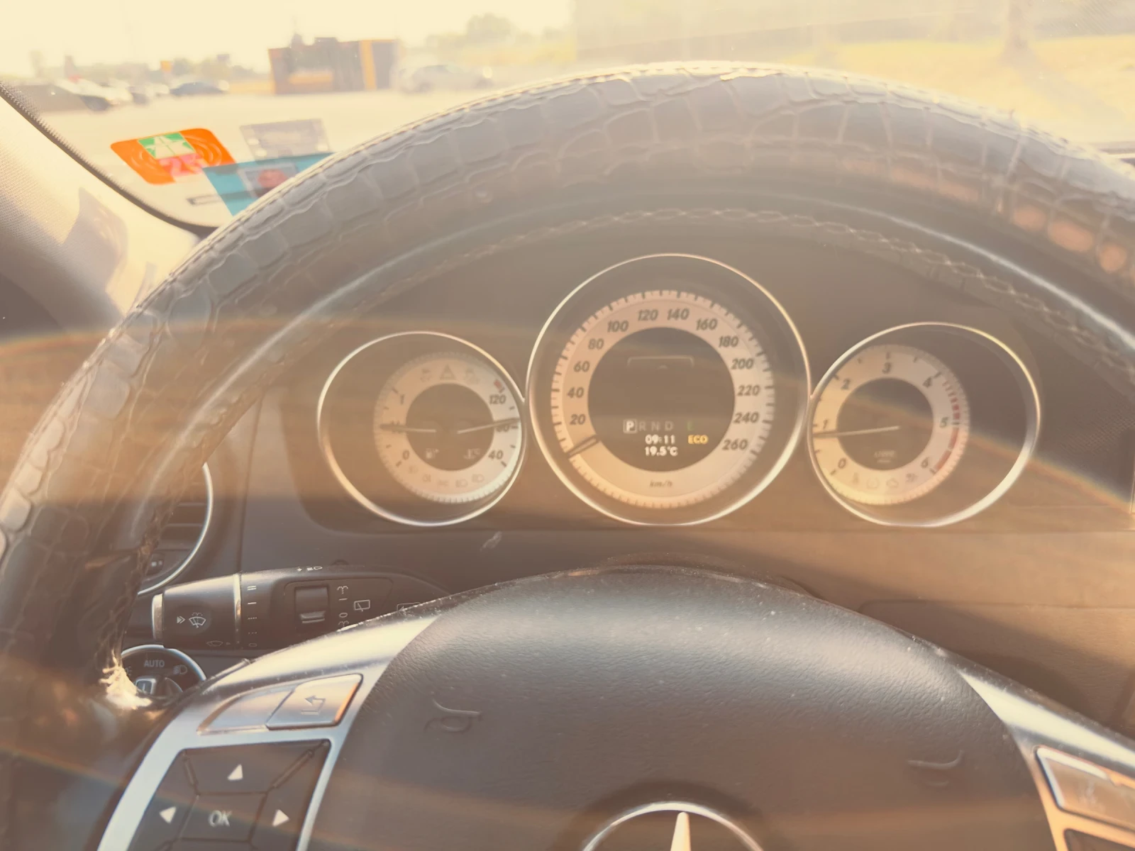 Mercedes-Benz C 200, снимка 5 - Автомобили и джипове - 55605811