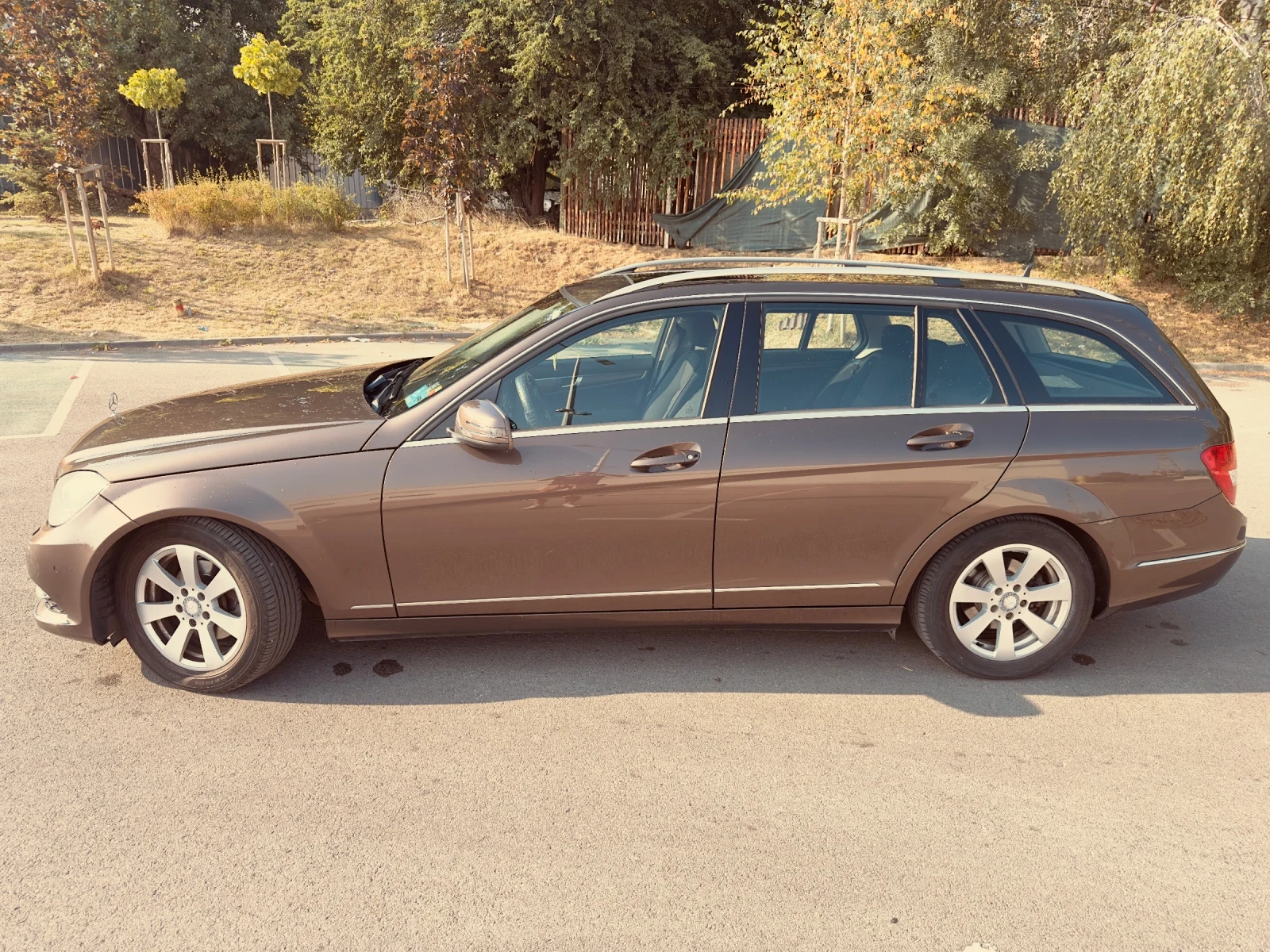 Mercedes-Benz C 200, снимка 13 - Автомобили и джипове - 55605811