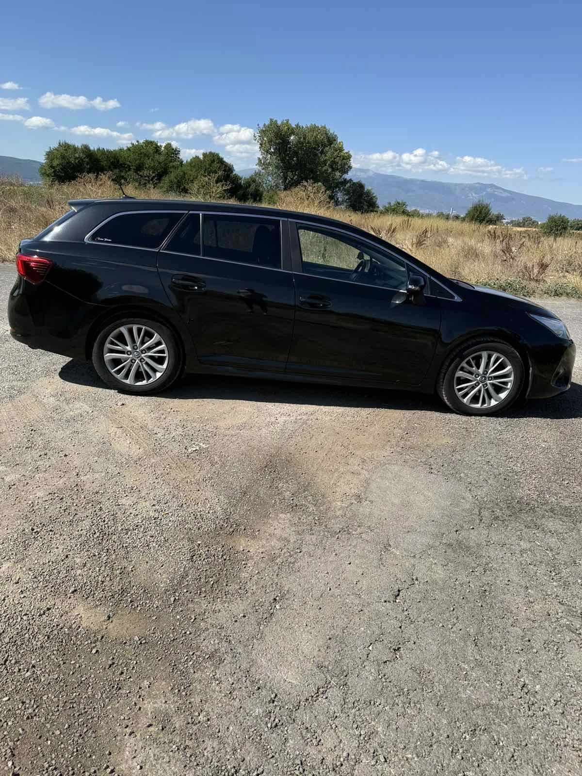 Toyota Avensis, снимка 4 - Автомобили и джипове - 55682758